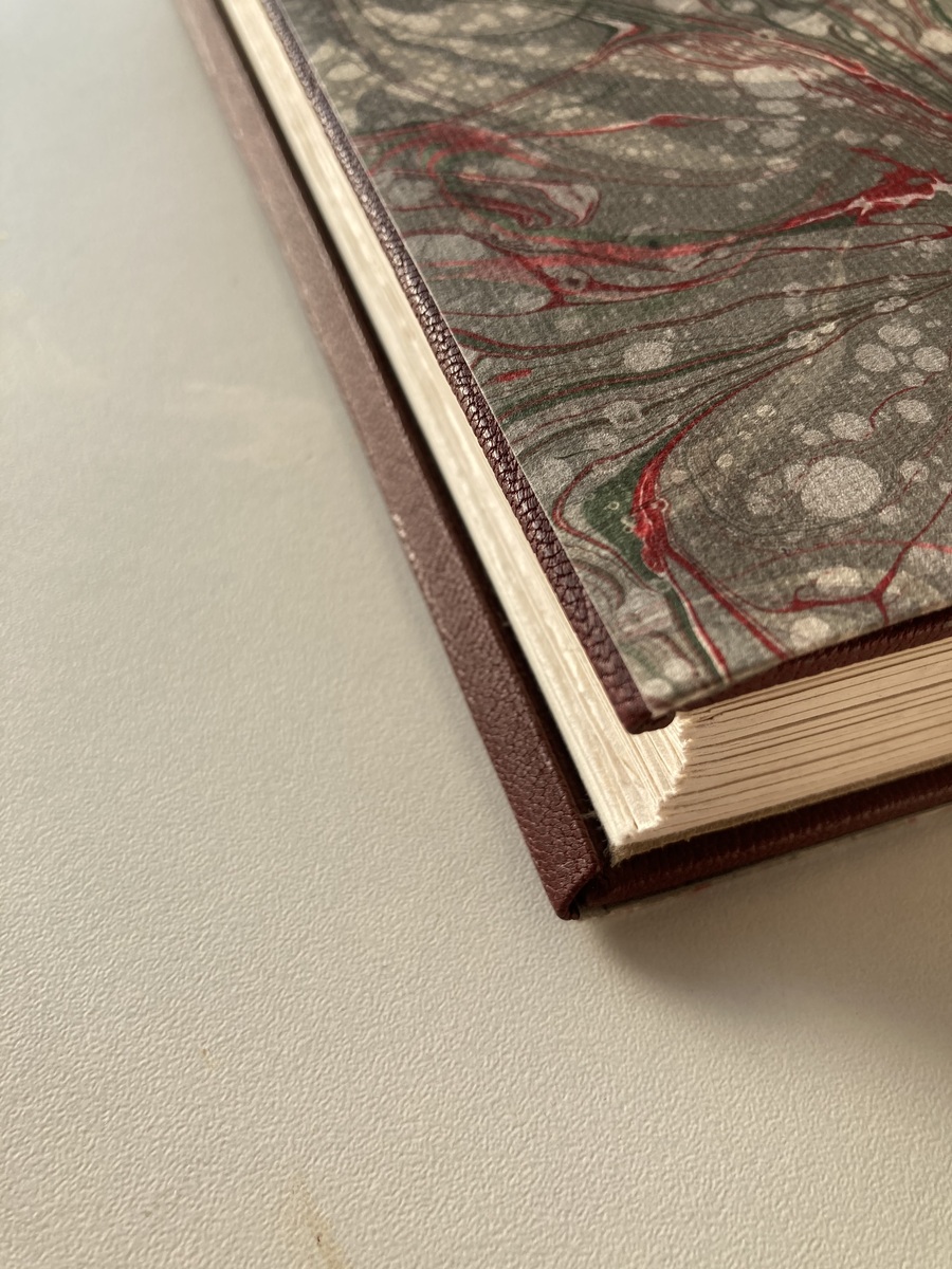 Reliure sous chemise et étui bordée en cuir par atelier Bonnouvrier - Yvelines